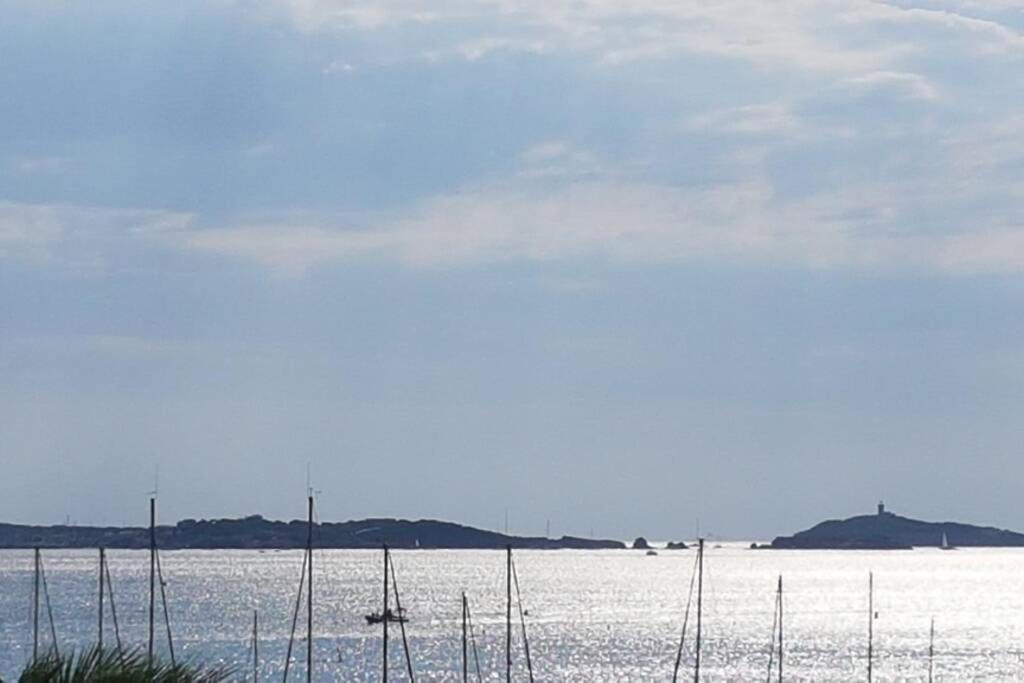 T2 Magnifique Vue Mer Panoramique Six-Fours-les-Plages Exterior photo